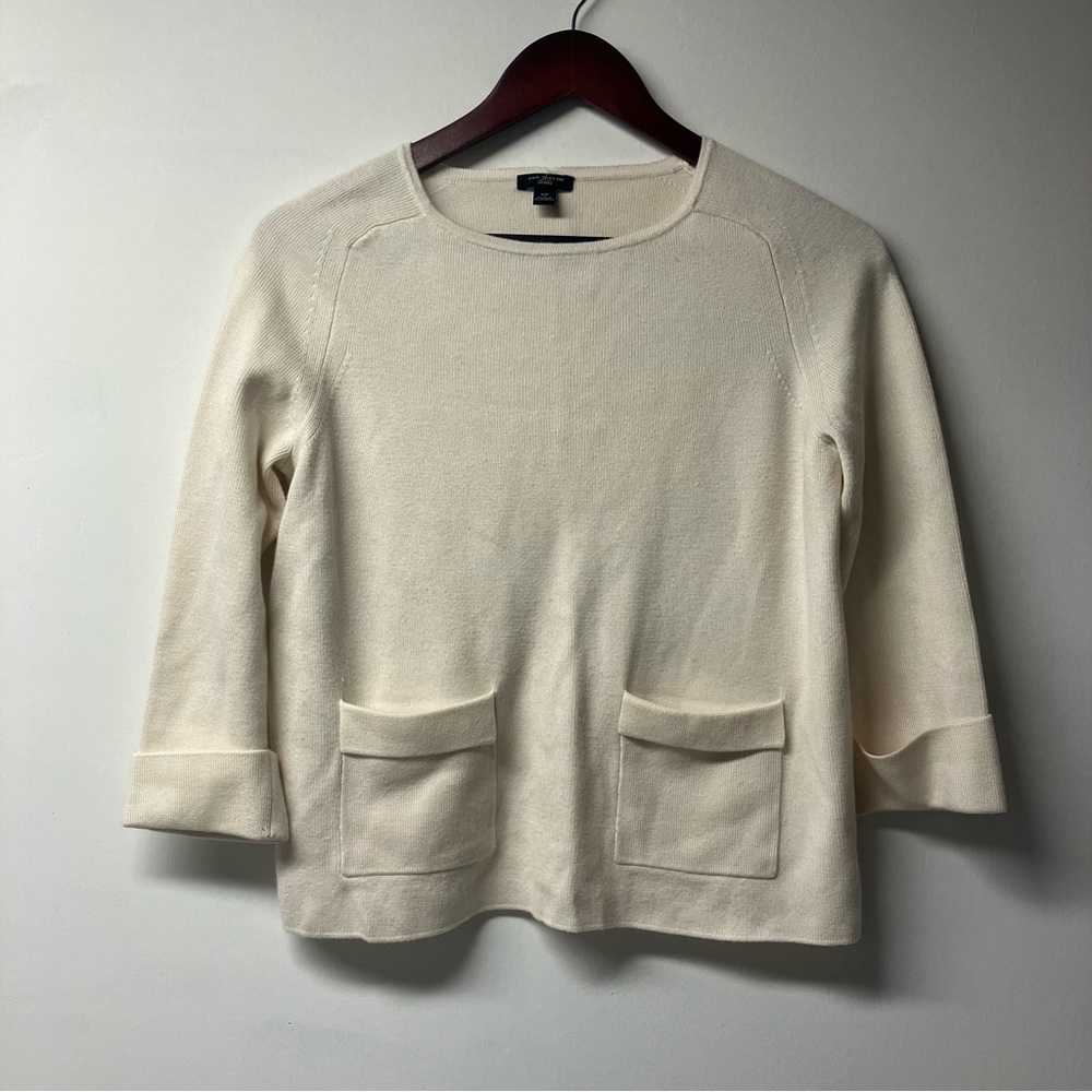 Ann Taylor Womens Ivory Knit Sweater Small Cream Patch Pockets Pullover Minimali